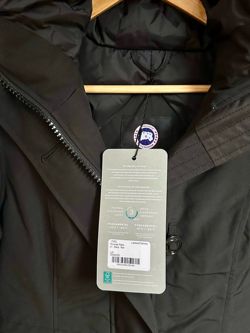 NWT Canada Goose Black Rossclair Parka Women’s with Fur-Trim Hood - Picture 2 of 5